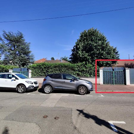 Maisonnette avec jardin, parc du chêne  Bron Extérieur photo